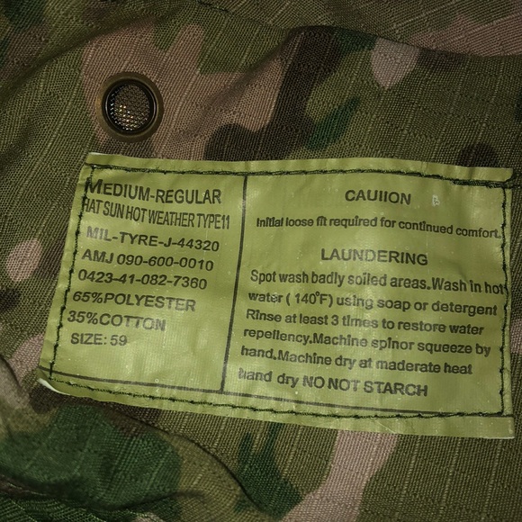 Camo bucket hat - Picture 3 of 3